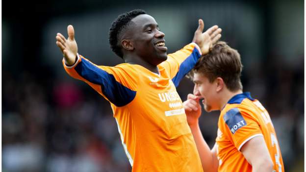 Sakala double helps Rangers to final day win