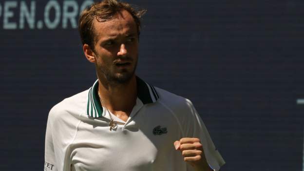 US Open: Daniil Medvedev beats Botic van de Zandschulp to reach semi-finals