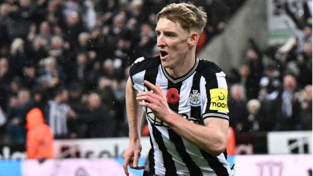 Newcastle end Arsenal's unbeaten Premier League start