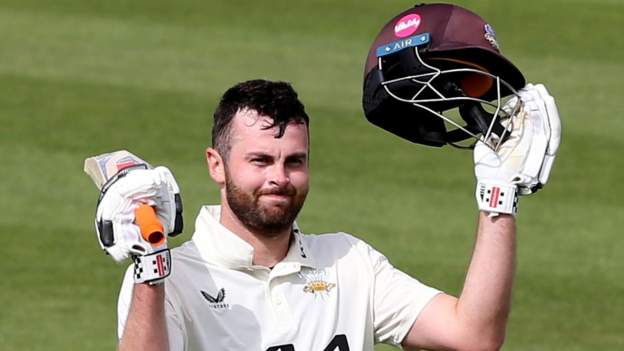 Sibley Ton gives Surrey lead over Somerset