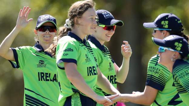 Irish stun champions Australia in World Cup warm-up