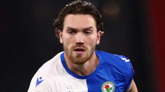 Sam Gallagher: Blackburn Rovers striker signs new contract - BBC Sport