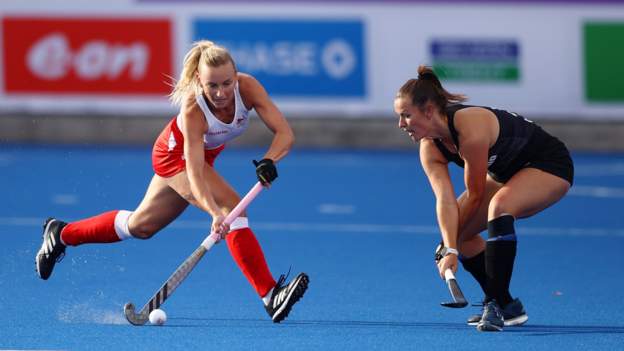 Commonwealth Games: England reach hockey final after New Zealand shootout