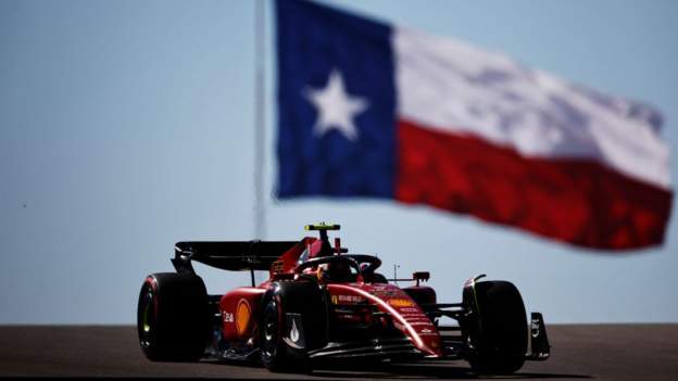 سباق الجائزة الكبرى للولايات المتحدة: يقود كل من كارلوس ساينز سائق فيراري وتشارلز لوكليرك جلسات التدريب