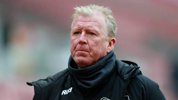 Steve McClaren: Derby County technical director steps down