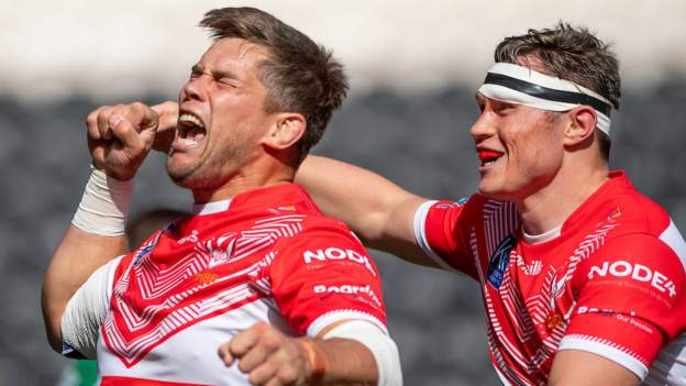 Super League: Hull FC 6-60 St Helens - Saints confirm semi-final with 11-try demolition