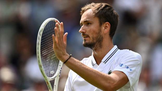 Medvedev edges Eubanks in thriller to reach first semi
