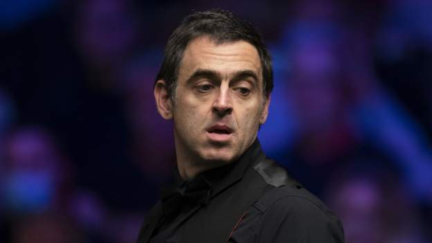 World Grand Prix: Ronnie O'Sullivan stages comeback to beat Neil Robertson to title