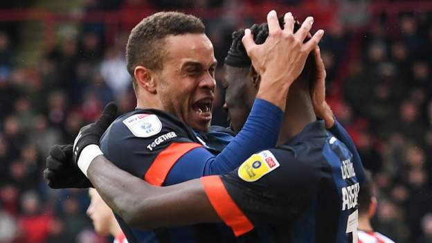 Luton beat Sheff Utd to boost top-two hopes