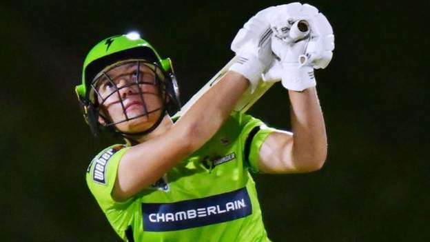 Women's Big Bash League: Issy Wong stars but Sydney Thunder lose to Adelaide Strikers