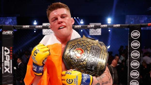 Caolan Loughran: Tyrone man clinches Cage Warriors bantamweight title ...