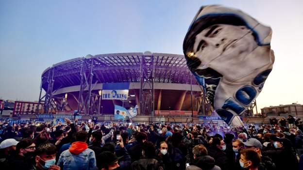 Napoli V Hnk Rijeka Hosts Pay Tribute To Maradona At Stadio San Paolo Bbc Sport