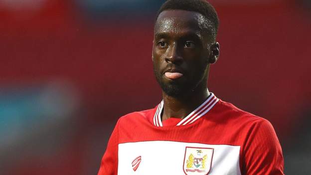 Peterborough United smash transfer record to sign Mo Eisa from