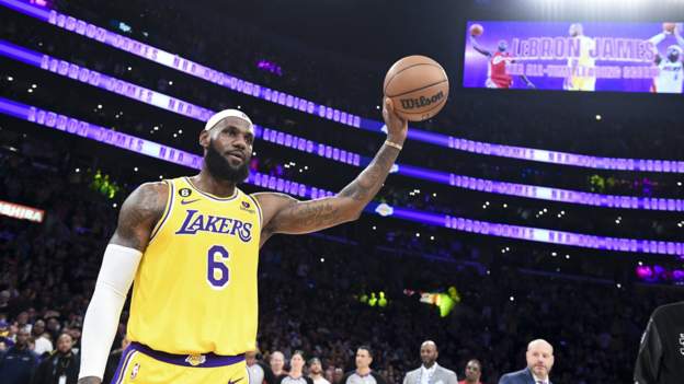 Kareem Abdul-Jabbar on LeBron James' possible retirement - Los Angeles Times