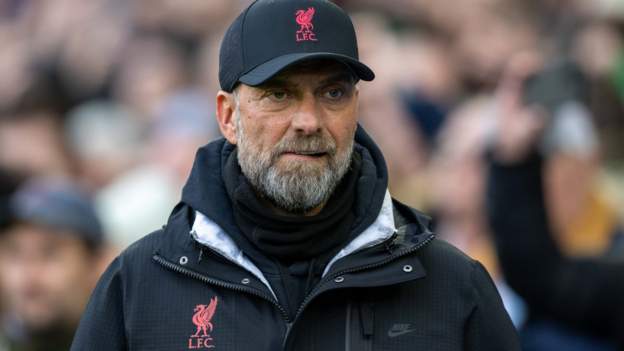 <div>Jurgen Klopp: Liverpool manager has no plans to quit 'unless someone tells me'</div>