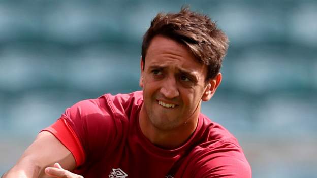 England pick Mitchell and May to face Argentina