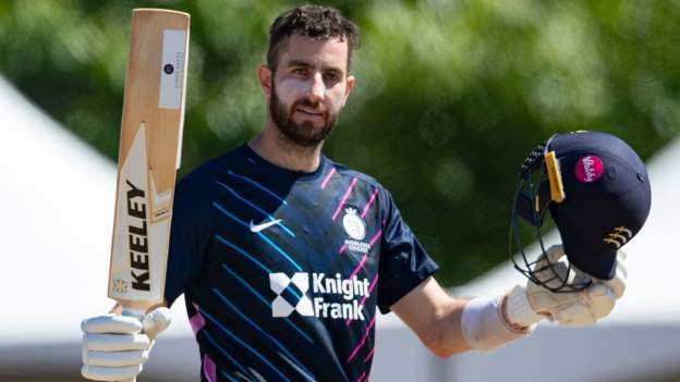 One Day Cup: Stevie Eskinazi's 182 set up Middlesex win over Surrey, plus round-up
