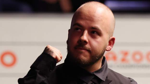 Brecel stages greatest Crucible comeback to beat Si