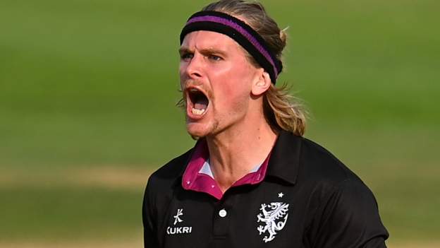 Ollie Sale: Northamptonshire sign Somerset-paced bowler on two-year contract