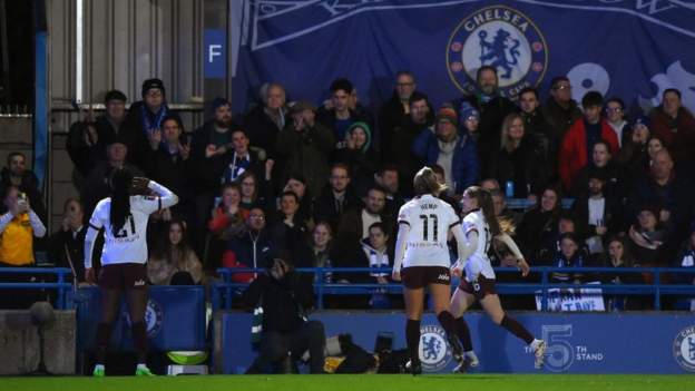 Man City win at Chelsea to go level at top of WSL