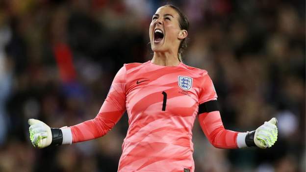 Mary Earps: England & Man Utd goalkeeper named BBC Women's Footballer of the Year 2023