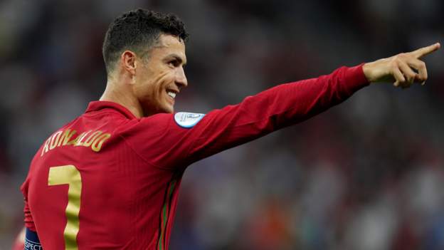 Cristiano Ronaldo tops Instagram rich list for first time