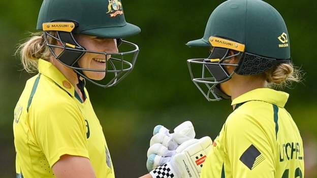 Australia beat Ireland to secure ODI series win