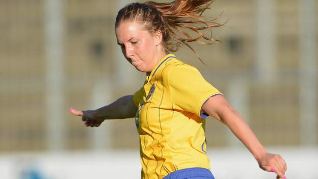 Emma Lundh: Liverpool Ladies Sign Sweden Striker - Bbc Sport