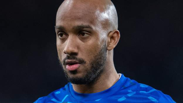 Fabian Delph 'owes everything' to Mikel Arteta - BBC Sport