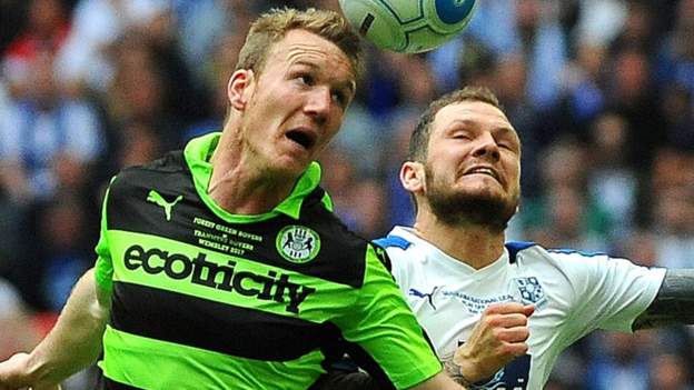 Mark Ellis Tranmere Rovers Sign Carlisle Defender On Two Year Deal Bbc Sport 1660