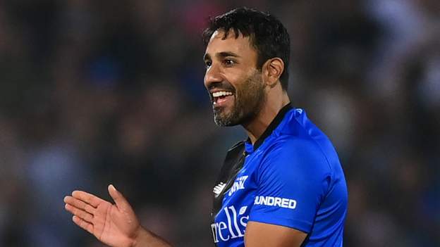 Bopara stars with ball as Spirit beat Superchargers