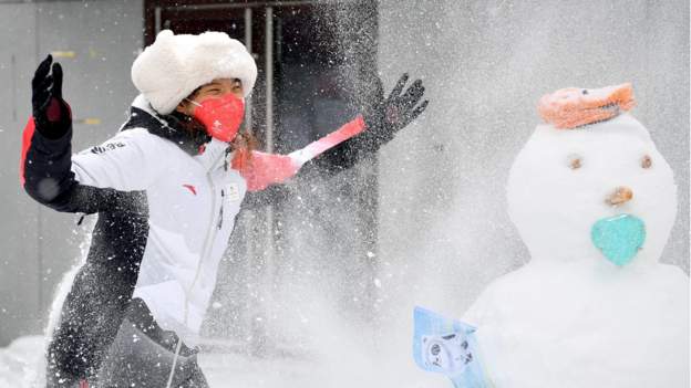 Winter Olympics: Heavy snowfall in Beijing causes disruption to alpine & freestyle skiing