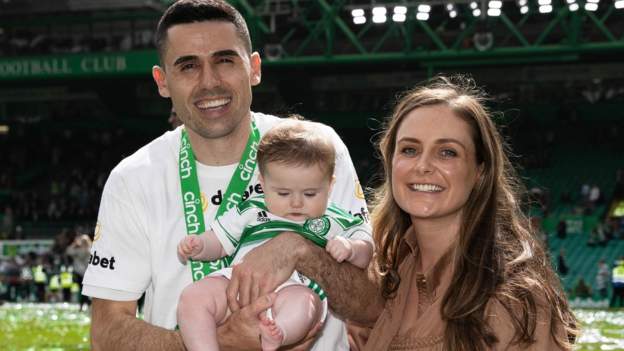 Tom Rogic: Ex-Celtic midfielder retires aged 30 to give 'focus and attention' to family