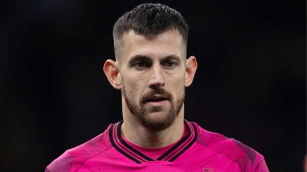 Martin Dubravka: The Metropolitan Police and Chelsea investigate incident with fan