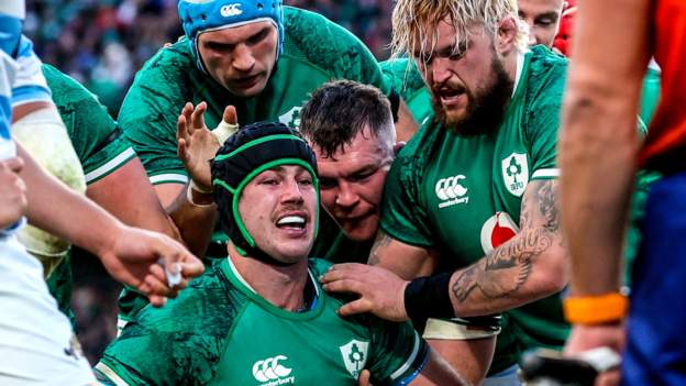 Ireland 53-7 Argentina: Seven-try hosts secure autumn clean sweep