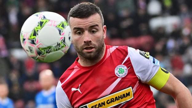 Coates joins Ballymena after Cliftonville exit