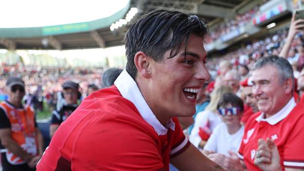 Rees-Zammit bids to top World Cup try charts