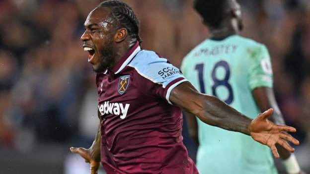 West Ham 4-1 Leicester City: Michail Antonio becomes Hammers' leading top-flight..