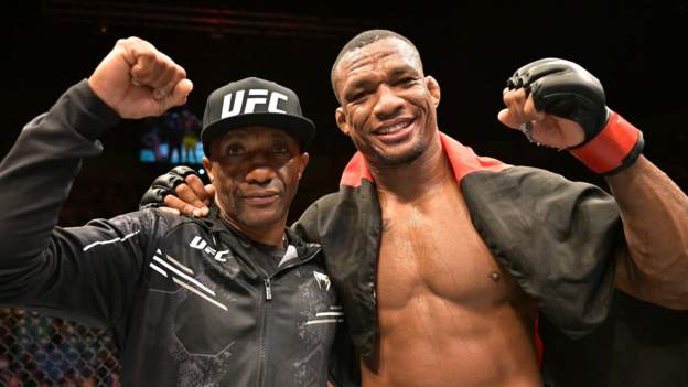 Almeida earns dominant UFC win against Lewis
