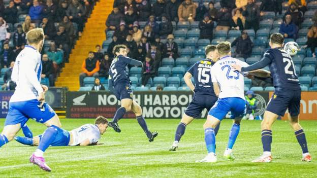 Dundee stun Kilmarnock in incredible late show
