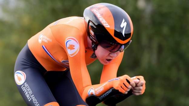 Van der Breggen wins world time trial