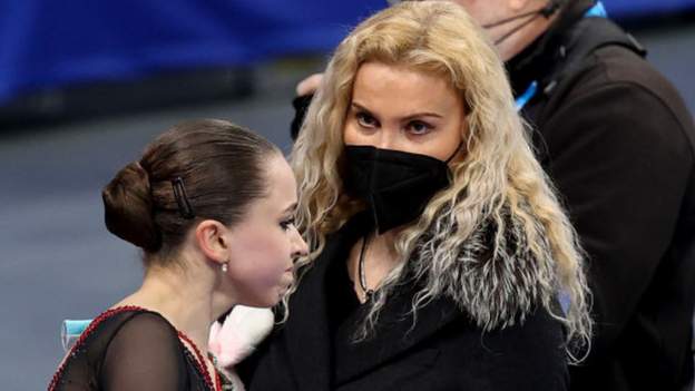 JO d’hiver : Qui est Eteri Tutberidze, l’entraîneur de Kamila Valieva ?