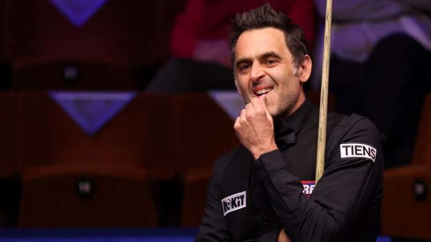 English Open: Ronnie O'Sullivan wins in Milton Keynes after 'rushing' to play