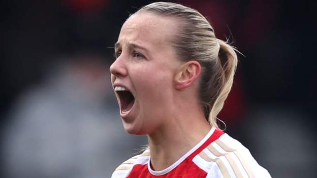 Arsenal 3-0 West Ham: Beth Mead scores first Women's Super League goals since return