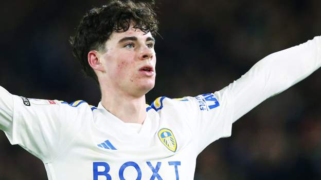 In-form Leeds fight back to stun leaders Leicester