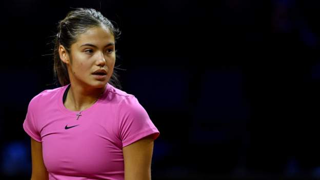 Madrid Open: Emma Raducanu withdraws with hand injury before first-round match - BBC Sport