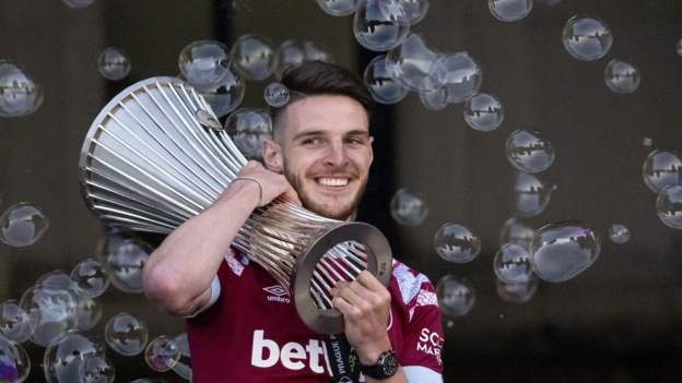 Declan Rice: West Ham turn down first Arsenal bid for England midfielder