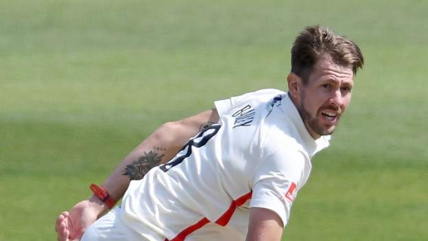 Lancashire's Tom Bailey, Luke Wells and George Bell sign one-year contract extensions
