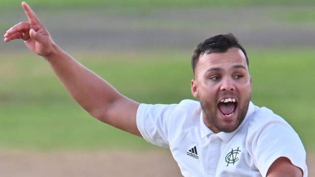 South Africa's Paterson agrees new deal with Notts