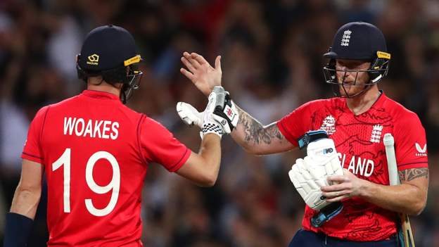 T20 World Cup: England reach semi-finals with nervy win over Sri Lanka